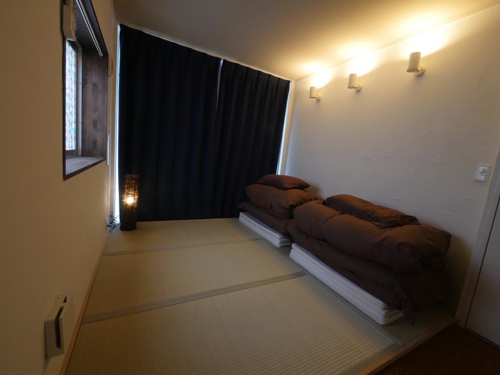 Guest House Onoya โอซาก้า ภายนอก รูปภาพ