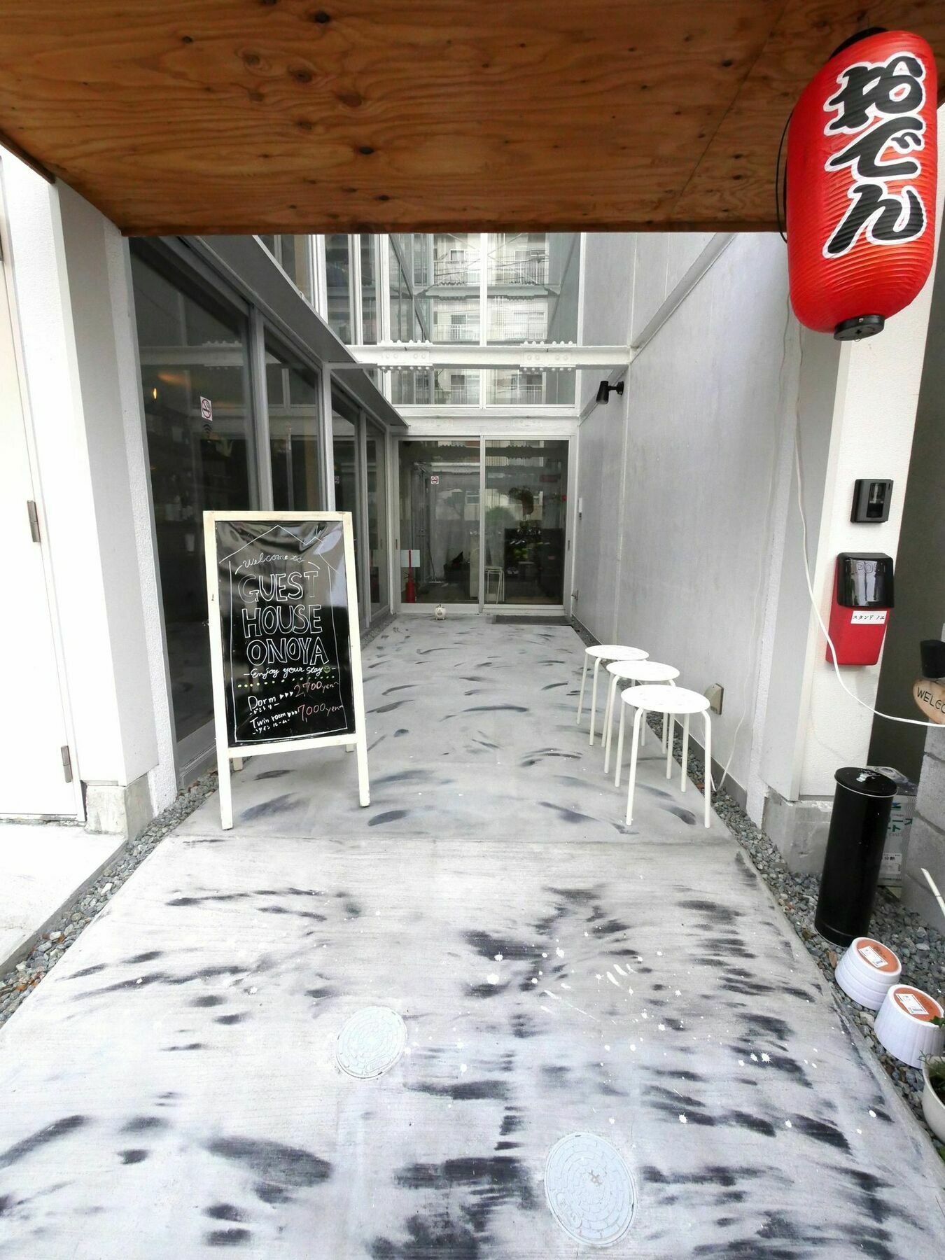 Guest House Onoya โอซาก้า ภายนอก รูปภาพ